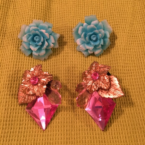 Vintage Jewelry - Vintage 1980s bold plastic earrings bundle